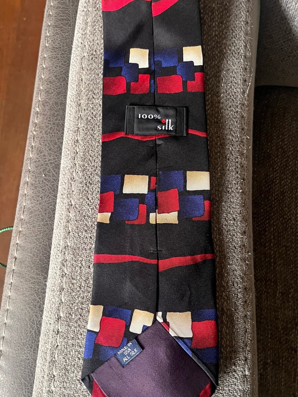 Silk Geometric Patterned Tie - Black, Red & Blue